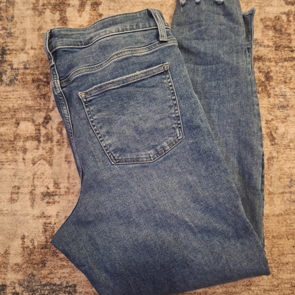 Maurices M Jean Jegging. Great Shape. Sz 14W - Picture 2 of 4